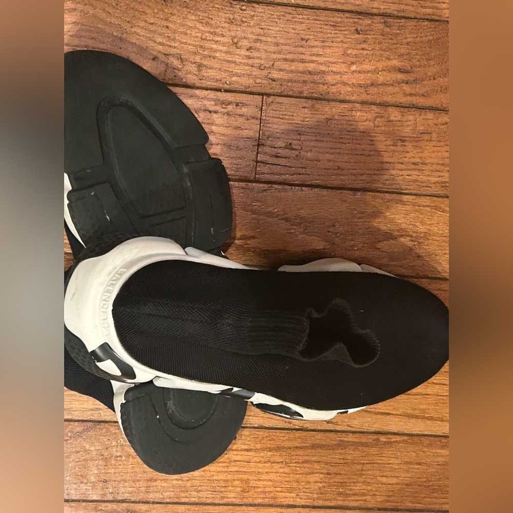 Balenciaga
Balenciaga Speed Graffiti Sneakers size 7 - Picture 7 of 9